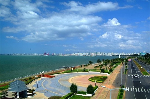 洱海边上哪里好玩（洱海哪边比较好玩）