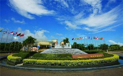 加盟花漫里日料轻食尚好不好，轻食沙拉加盟店哪个品牌生意好